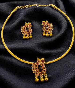 The Lasaka Silver Peacock Kemp Pendant Set