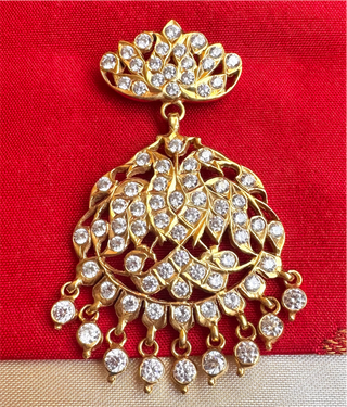 The Ciyaara Silver Closed-setting Stone Pendant