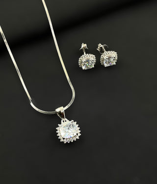 The Swivel Silver Pendant Set