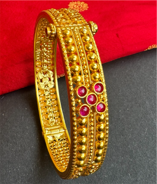 The Samyukta Silver Filigree Openable Bracelet - Single (Size /2.2/2.4/2.6/2.8)