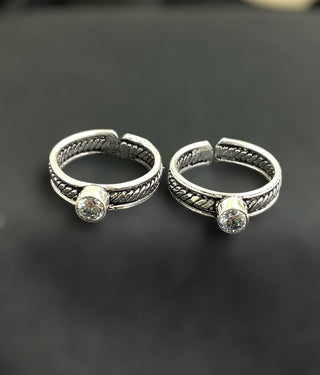 The Pranav Gemstone Silver Toe-Rings