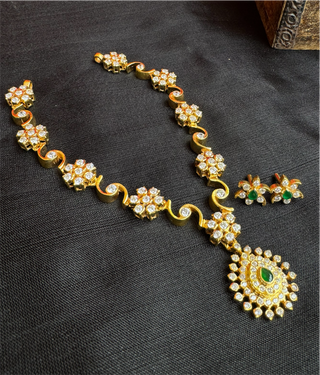 The Krisha Silver Closed-setting Diamond Look Necklace