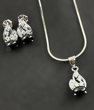 The Catia Silver Pendant Set