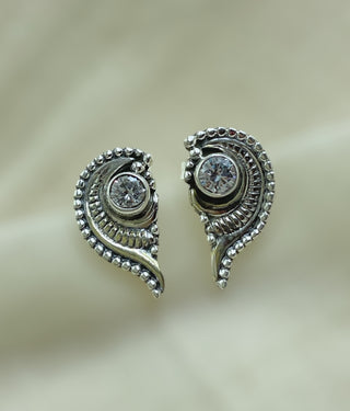 The Utkalika Silver Gemstone Earstuds (White)