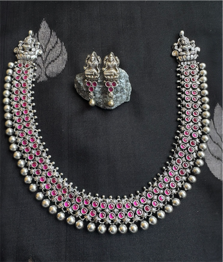 The Jeshika Silver Kempu Necklace (Oxidised)