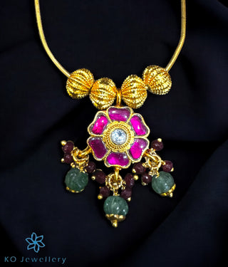 Aadhavi Silver Kundan Necklace