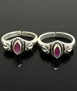 The Varnika Silver Gemstone Toe-Rings