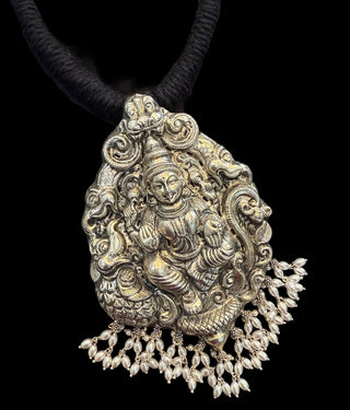 The Siri Lakshmi Nakshi Silver Thread Necklace