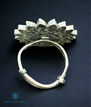 The Tara Silver Kemp Finger Ring