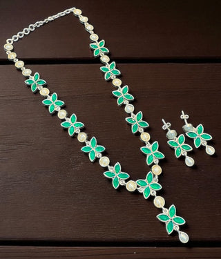 The Soha Silver Polki Necklace & Earrings (Green)