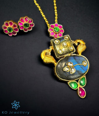 The Radhana Peacock Silver Kundan Pendant Set