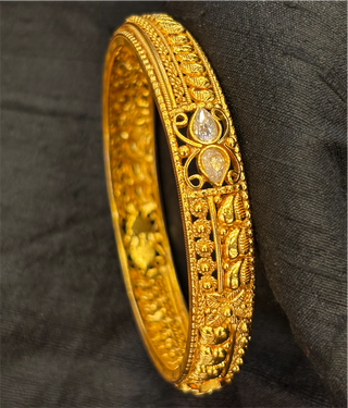 The Aaradhya Silver Filigree Bangle-Single (White/Size 2.2/2.4/2.6/2.8)