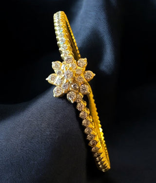 The Kavini Silver Traditional Close Setting Diamond Openable Kada -Single (Size 2.6)