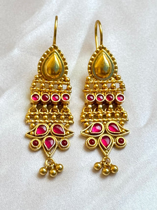 The Abir Silver Earrings(Red)