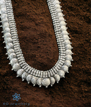 The Ambuja Laxmi Kasu-malai Long Necklace