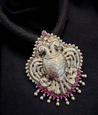 The Vihaga Silver Gandaberunda Thread Necklace (Oxidised)
