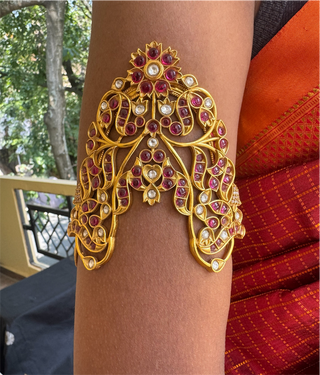 The Vedya Silver Kemp Floral Bridal Armlet or Vanki