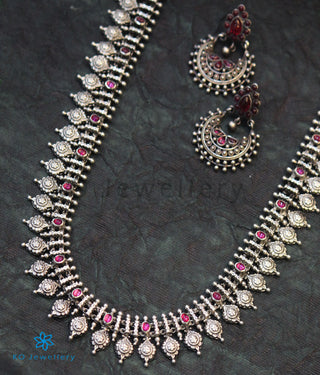 The Hritika Silver Necklace