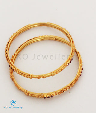 The Ruhi Silver Kempu Bangle (Red Size/2.2/2.4/2.6/2.8)