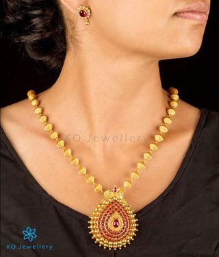 Handcrafted temple jewellery collection