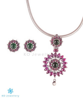 The Varada Silver Kempu Pendant Set (Oxidised)