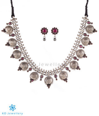 The Vartula Silver Necklace