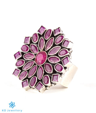 The Iha Silver Gemstone Cocktail Finger-ring(Red)