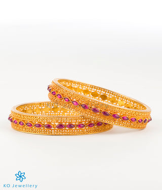 The Damya Silver Kempu Bangle (Size 2.2/2.4/2.6/2.8)