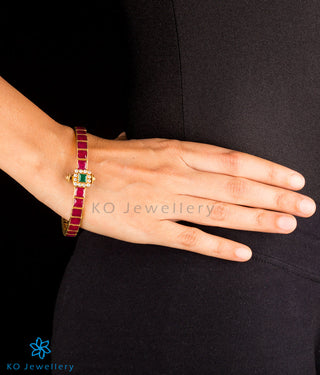 The Sampada Silver Kemp Bracelet (Red/Green/Size 2.2/2.4/2.6)