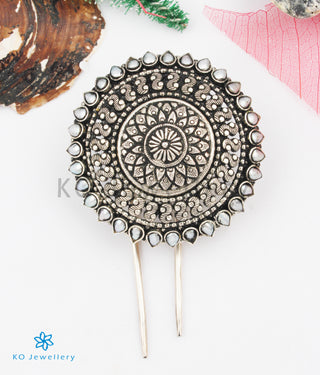 The Kavika Silver Pearl Hair Pin (Oxidised)