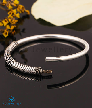 The Janak Silver Kids Openable Bangle (Single/1-8 yrs)