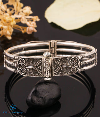 The Chirag Silver Bracelet (3 line/Size 2.6)