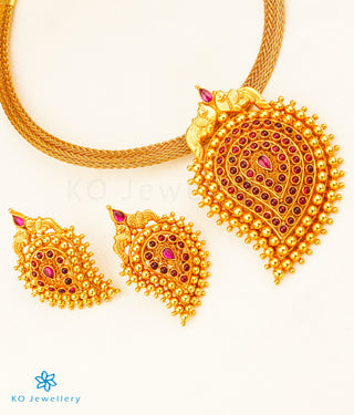 The Prashanti Silver Paisely Pendant Set