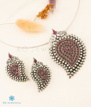 The Prashanti Silver Paisely Pendant Set (Oxidised/Thin Chain)