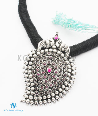 The Prashanti Silver Paisley Necklace (Black)