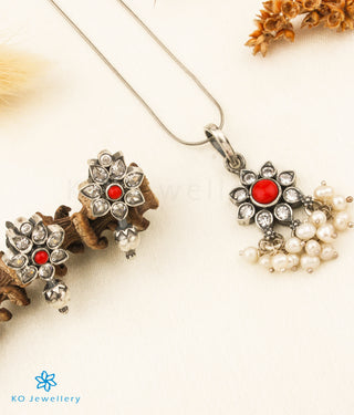 The Damini Silver Kemp Pendant Set (Oxidised/Coral)