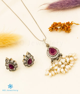 The Harini Silver Kemp Pendant Set