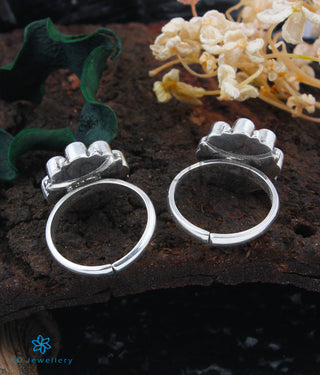 Neeti Silver Toe-Rings (Green)