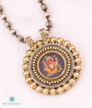 The Ojasvi Silver Antique Handpainted Ganesha Necklace