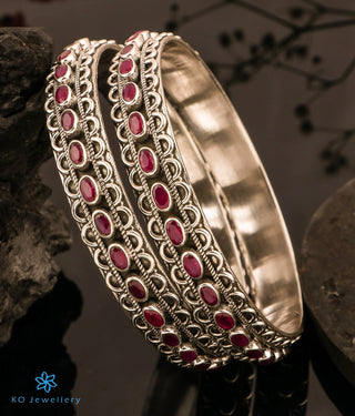 The Vishruth Silver Gemstone Bangle (Size 2.6)