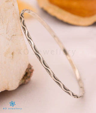 Plain Silver Bangle Online