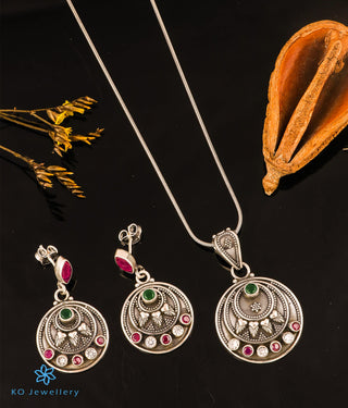 The Darshana Silver Gemstone Pendant Set (Red/Green)