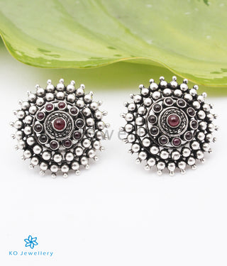 The Aditi Silver Ear-studs (Oxidised)