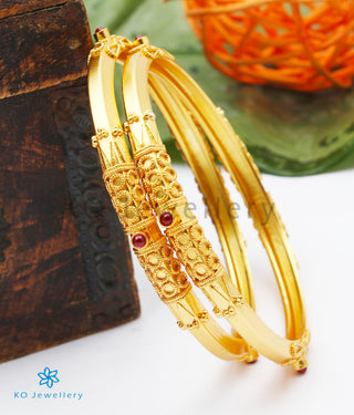 The Kumud Silver Coorgi Bangle (Size 2.2/2.4/2.6/2.8 )