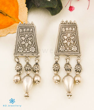 The Sthara Silver Earrings